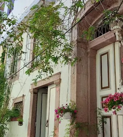 Hayat Alti Konukevi & Butik Guest house Ayvalik