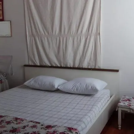 게스트하우스 Hayat Alti Konukevi & Butik Ayvalı